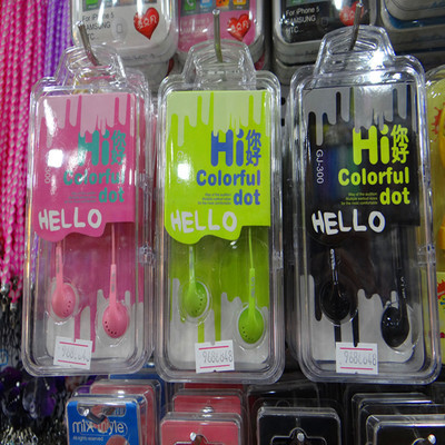 專業(yè)耳機(jī)廠家直銷，面條線魔音耳機(jī)火爆熱銷中